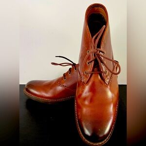 Clark’s Desert Boot. Brown Leather. Vibram Sole. Size 12M. Excellent Condition.